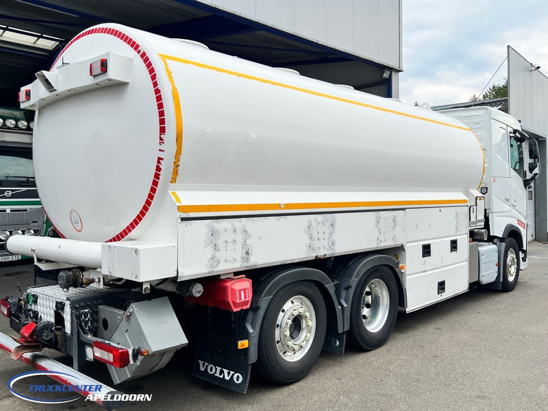Volvo FH 540 LAG 20600 Liter ADR, 4 Comp. - Camion cisterna: foto 2 Volvo FH 540 LAG 20600 Liter ADR, 4 Comp. - Camion cisterna: foto 2