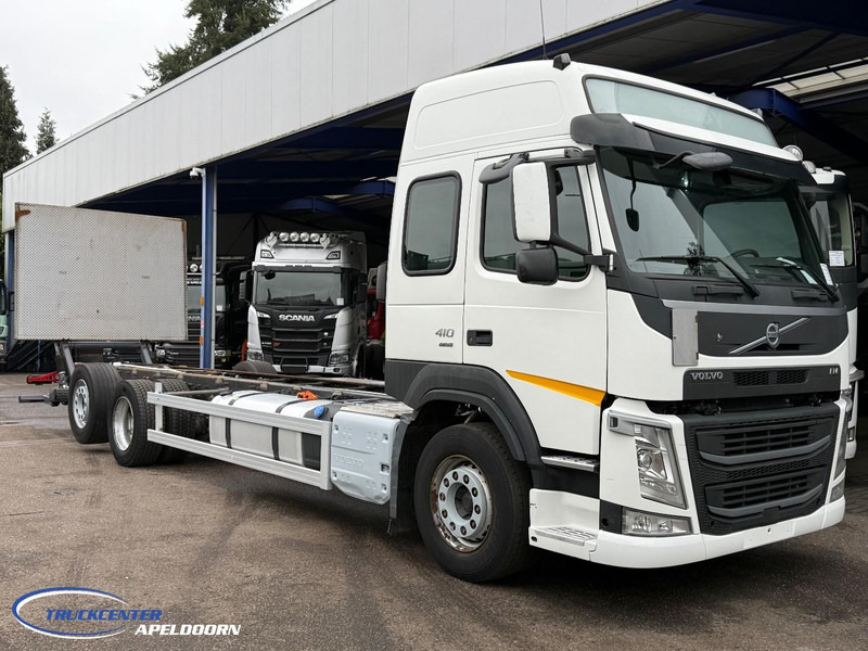 Volvo FM 410 379000 km, 6x2, Globetrotter - Autocarro telaio: foto 1 Volvo FM 410 379000 km, 6x2, Globetrotter - Autocarro telaio: foto 1