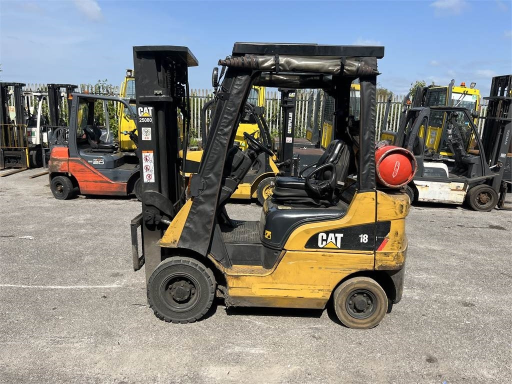 CAT GP18NT  - Carrello elevatore a gas: foto 1 CAT GP18NT  - Carrello elevatore a gas: foto 1