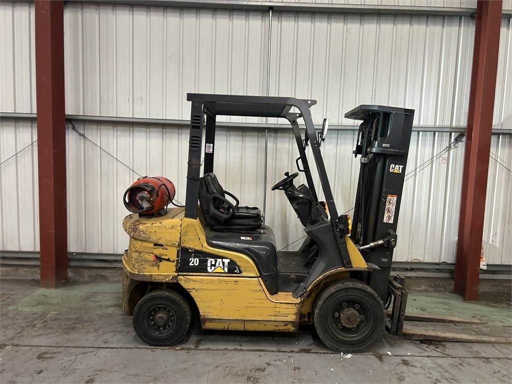 CAT GP25NT - Carrello elevatore a gas: foto 5 CAT GP25NT - Carrello elevatore a gas: foto 5