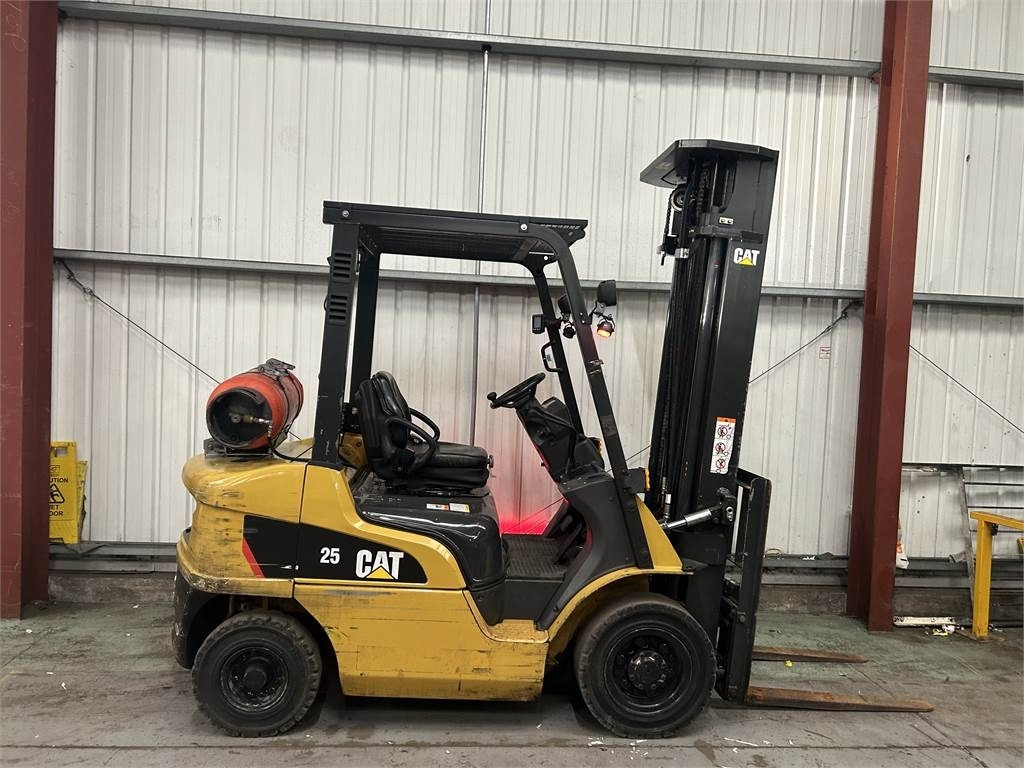 CAT GP25NT - Carrello elevatore a gas: foto 5 CAT GP25NT - Carrello elevatore a gas: foto 5