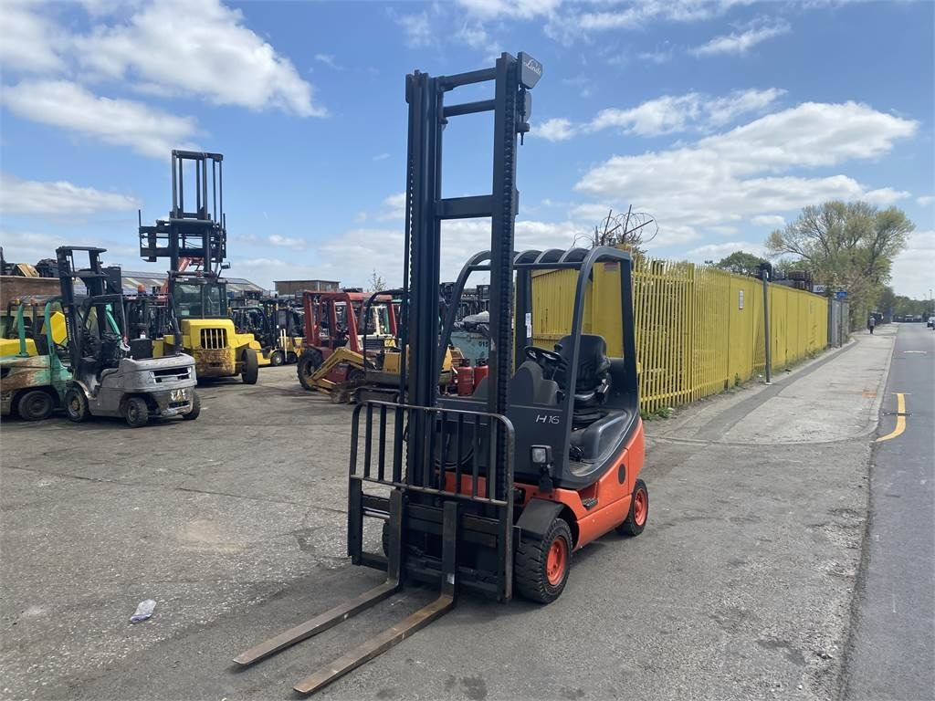 Linde H16T-03 - Carrello elevatore a gas: foto 2 Linde H16T-03 - Carrello elevatore a gas: foto 2