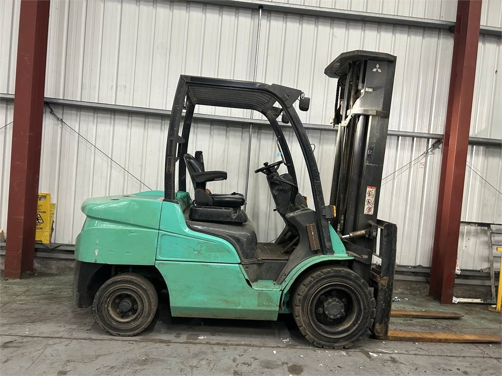 Mitsubishi FD35NT - Carrello elevatore diesel: foto 5 Mitsubishi FD35NT - Carrello elevatore diesel: foto 5