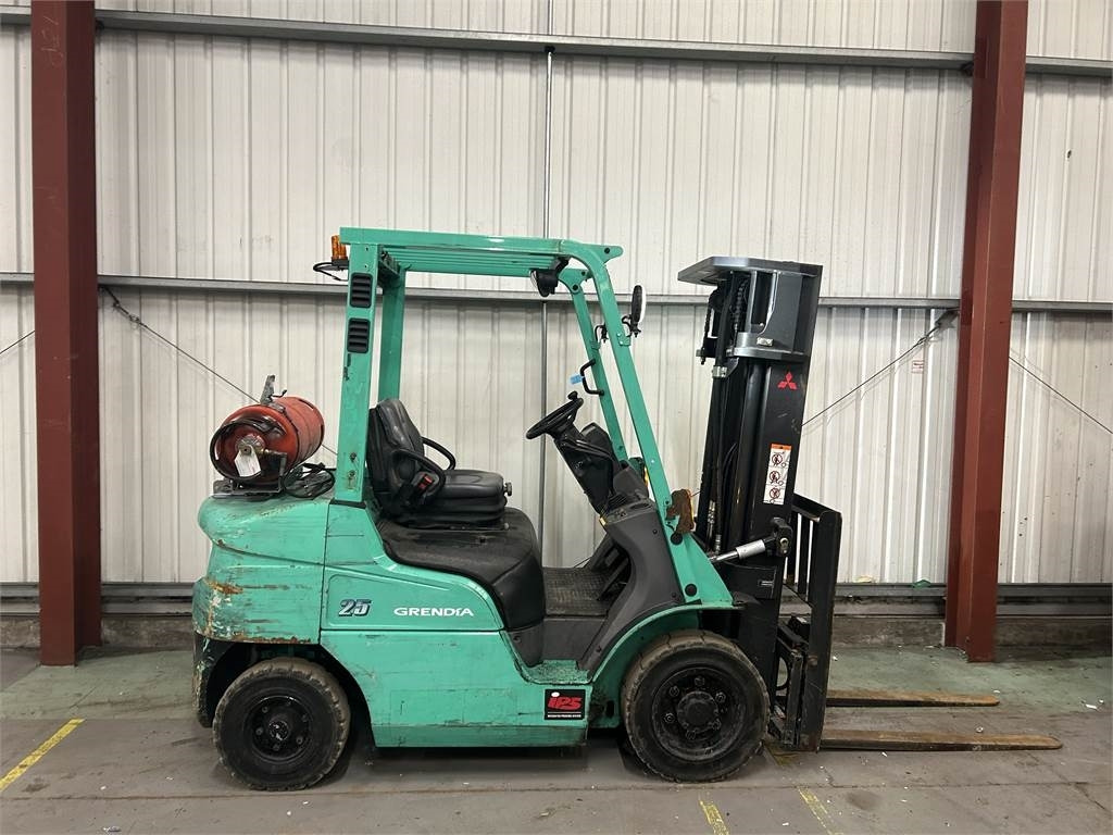 Mitsubishi FG25NT - Carrello elevatore a gas: foto 5 Mitsubishi FG25NT - Carrello elevatore a gas: foto 5