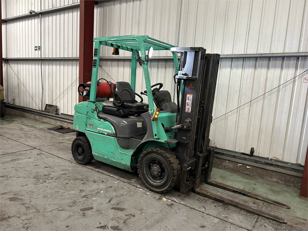 Mitsubishi FG25NT - Carrello elevatore a gas: foto 4 Mitsubishi FG25NT - Carrello elevatore a gas: foto 4
