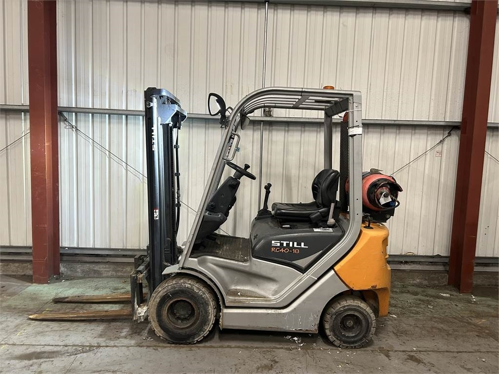 Still RC40-18T - Carrello elevatore a gas: foto 1 Still RC40-18T - Carrello elevatore a gas: foto 1