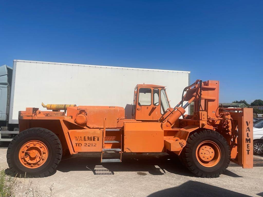Valmet TD2212 - Carrello elevatore diesel: foto 1 Valmet TD2212 - Carrello elevatore diesel: foto 1