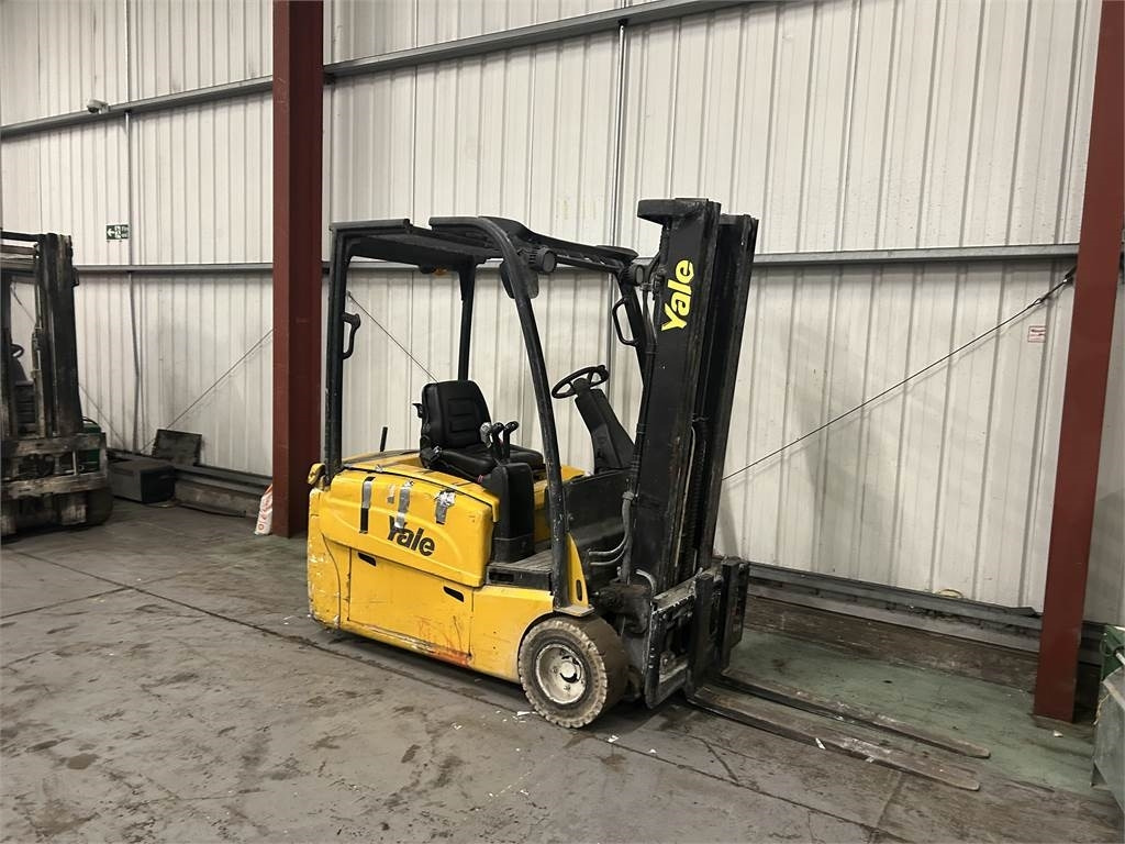 Yale ERP18VT - Carrello elevatore elettrico: foto 4 Yale ERP18VT - Carrello elevatore elettrico: foto 4