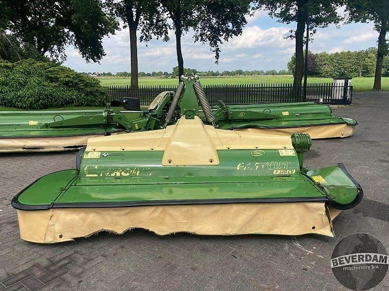 Krone Easy Cut B 1000 CV - EC F 320 CV - Falciatrice: foto 2 Krone Easy Cut B 1000 CV - EC F 320 CV - Falciatrice: foto 2
