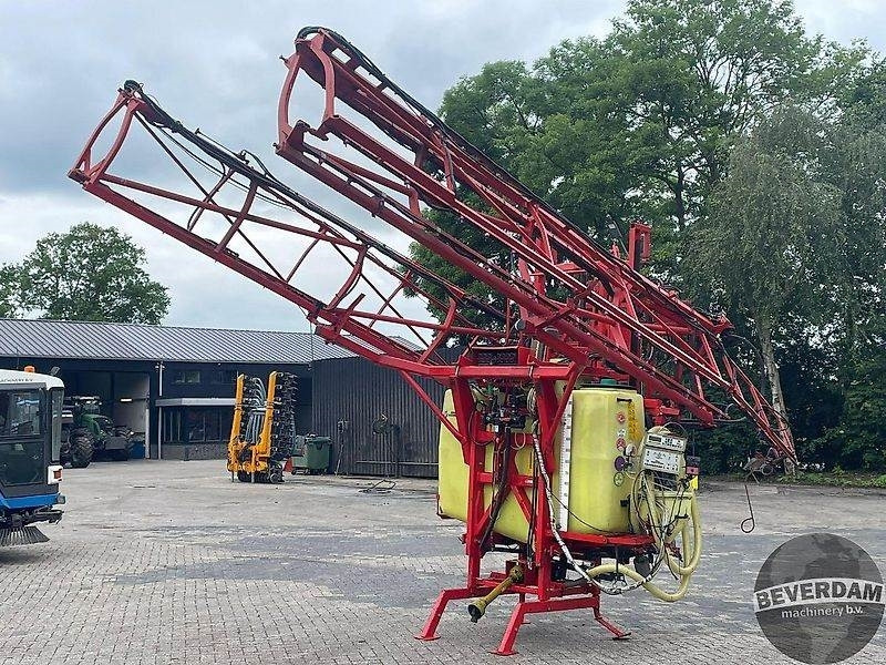 Rau D2 24 - Polverizzatore trainato: foto 2 Rau D2 24 - Polverizzatore trainato: foto 2