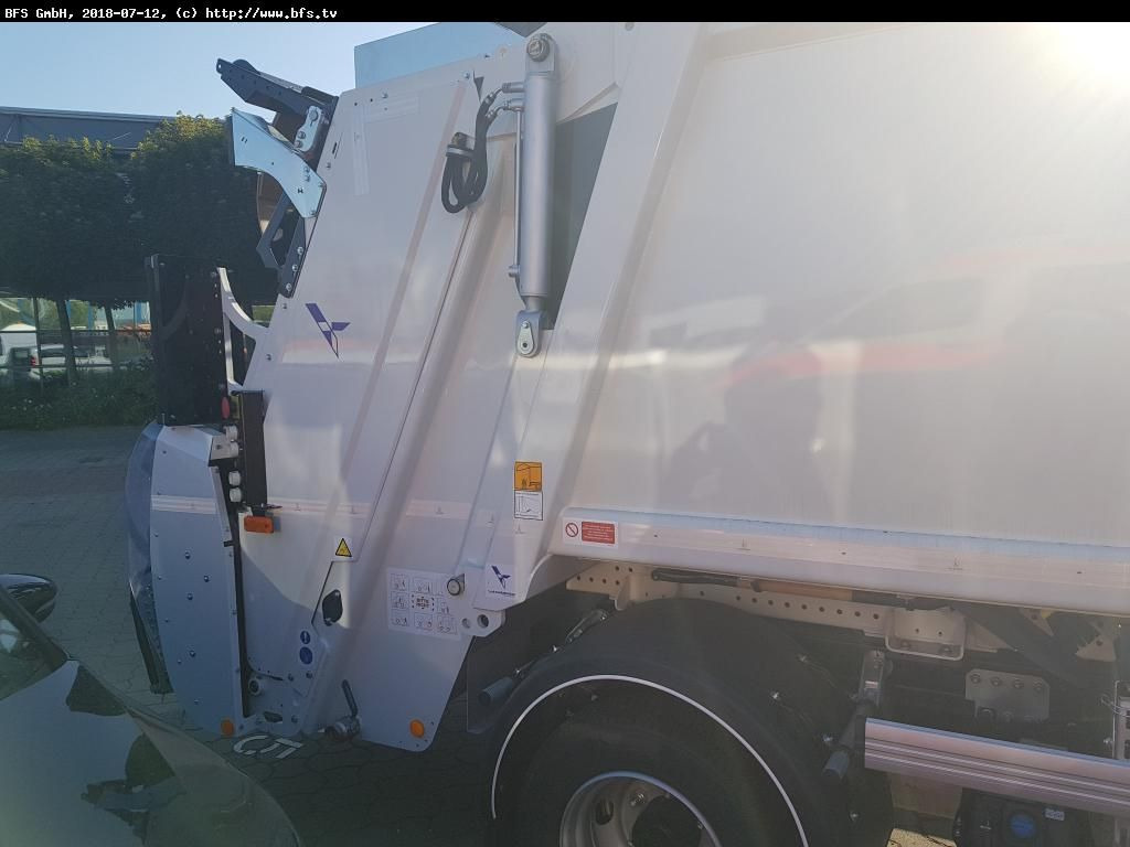 FUSO Canter 9C18 AMT 4x2 HS HL 8,5 t Olympus M - Camion immondizia: foto 2 FUSO Canter 9C18 AMT 4x2 HS HL 8,5 t Olympus M - Camion immondizia: foto 2