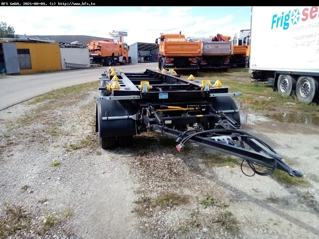 Hüffermann Vario-Carrier HMA 2424 ZB 3-Achs für Absetzmulde - Rimorchio scarrabile/ Multibenna: foto 1 Hüffermann Vario-Carrier HMA 2424 ZB 3-Achs für Absetzmulde - Rimorchio scarrabile/ Multibenna: foto 1