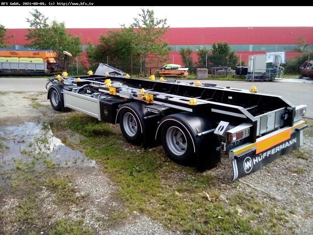 Hüffermann Vario-Carrier HMA 2424 ZB 3-Achs für Absetzmulde - Rimorchio scarrabile/ Multibenna: foto 3 Hüffermann Vario-Carrier HMA 2424 ZB 3-Achs für Absetzmulde - Rimorchio scarrabile/ Multibenna: foto 3