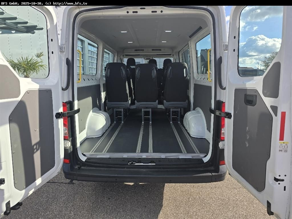 MAN TGE 3.140 4x2 F SB Kleinbus 9-Sitzer - Minibus, Pulmino: foto 3 MAN TGE 3.140 4x2 F SB Kleinbus 9-Sitzer - Minibus, Pulmino: foto 3