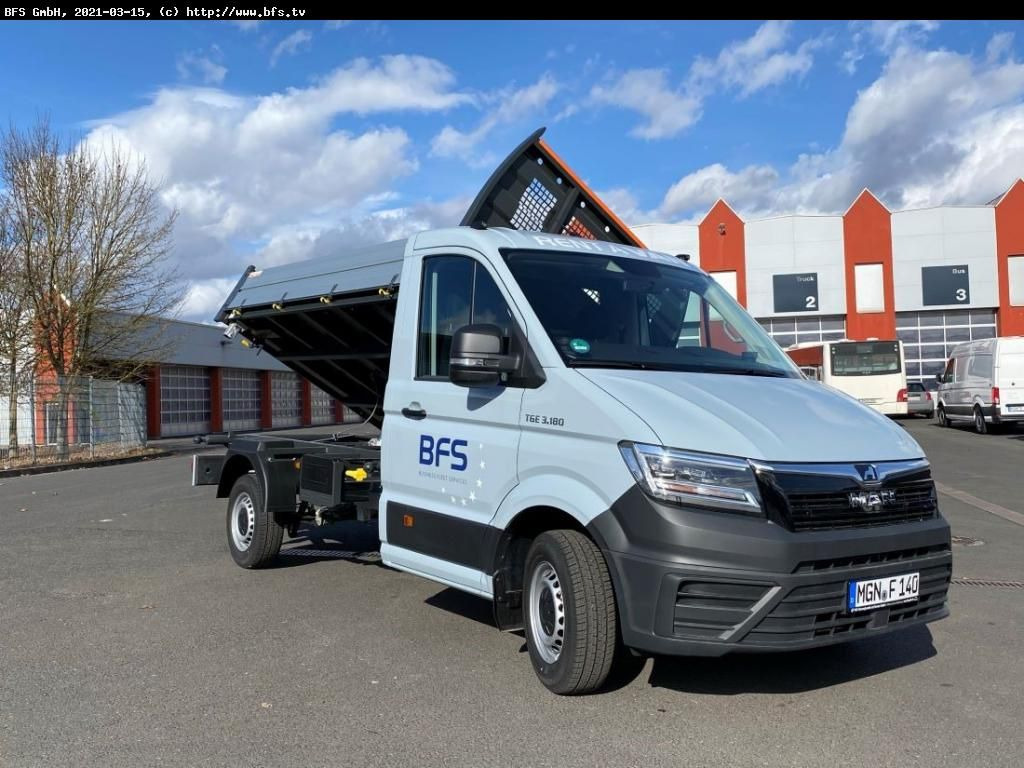 MAN TGE 3.180 4x2 F SB Dreiseitenkipper - Furgone ribaltabile: foto 2 MAN TGE 3.180 4x2 F SB Dreiseitenkipper - Furgone ribaltabile: foto 2