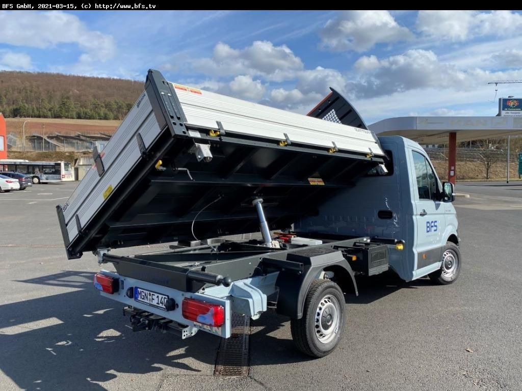 MAN TGE 3.180 4x2 F SB Dreiseitenkipper - Furgone ribaltabile: foto 3 MAN TGE 3.180 4x2 F SB Dreiseitenkipper - Furgone ribaltabile: foto 3