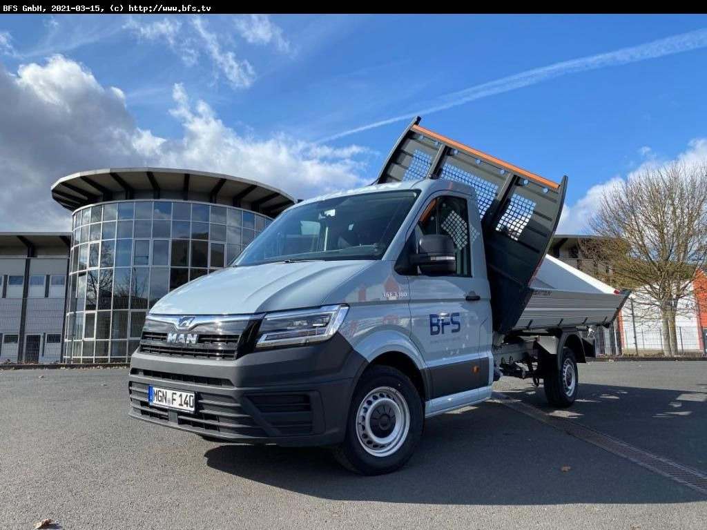 MAN TGE 3.180 4x2 F SB Dreiseitenkipper - Furgone ribaltabile: foto 1 MAN TGE 3.180 4x2 F SB Dreiseitenkipper - Furgone ribaltabile: foto 1