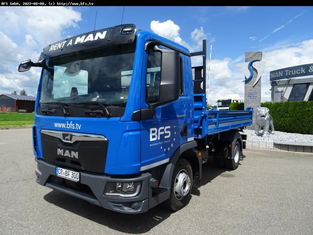 MAN TGL (TG3) 8.220 4x2 BB CH TG3, Schalter - Furgone ribaltabile: foto 1 MAN TGL (TG3) 8.220 4x2 BB CH TG3, Schalter - Furgone ribaltabile: foto 1