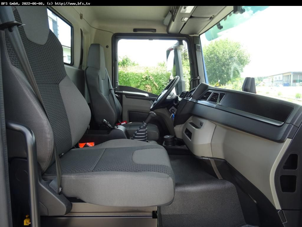 MAN TGL (TG3) 8.220 4x2 BB CH TG3, Schalter - Furgone ribaltabile: foto 3 MAN TGL (TG3) 8.220 4x2 BB CH TG3, Schalter - Furgone ribaltabile: foto 3