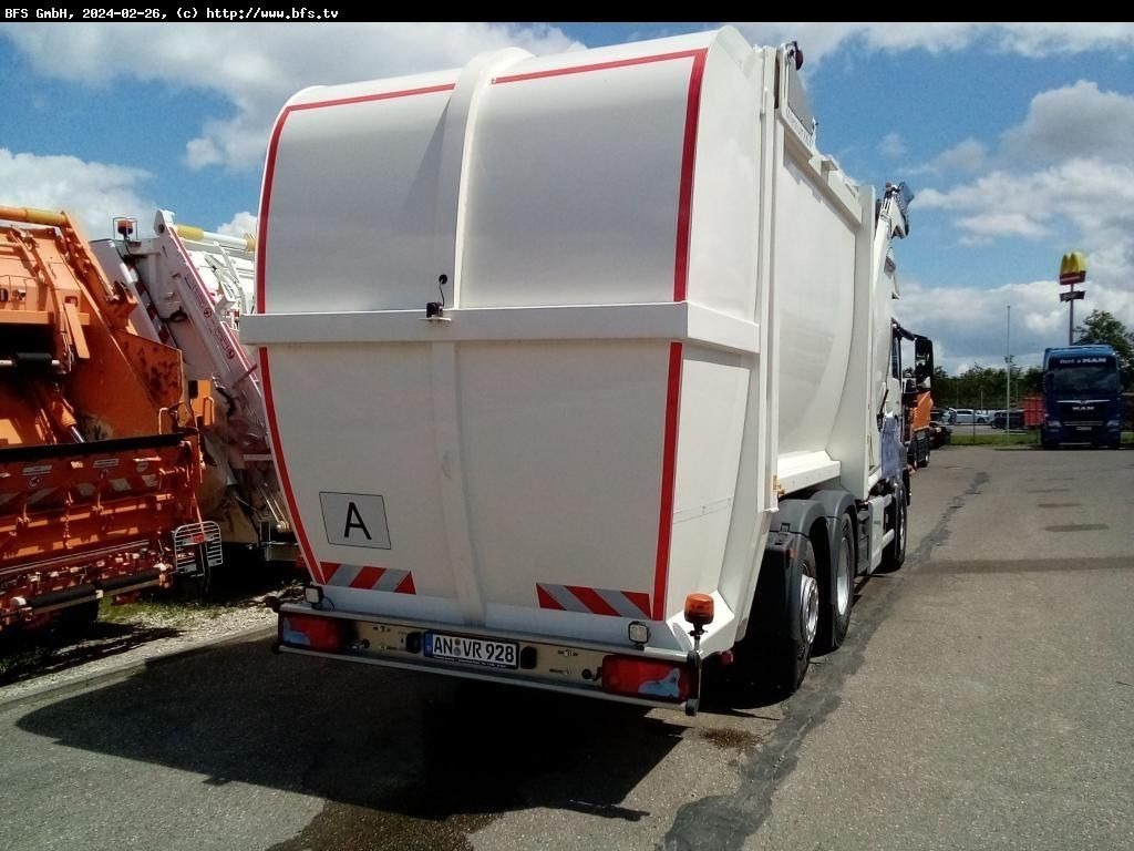 MAN TGS 26.330 6x2-2 BL HS FL Millennium 37 - HFS 85 - Camion immondizia: foto 2 MAN TGS 26.330 6x2-2 BL HS FL Millennium 37 - HFS 85 - Camion immondizia: foto 2