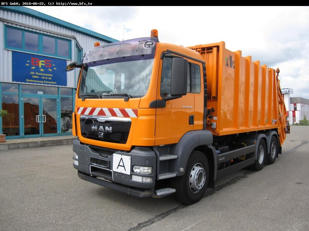 MAN TGS 28.320 6x2-4 BL Sperrmüll Haller M21 x1 C oh - Camion immondizia: foto 1 MAN TGS 28.320 6x2-4 BL Sperrmüll Haller M21 x1 C oh - Camion immondizia: foto 1