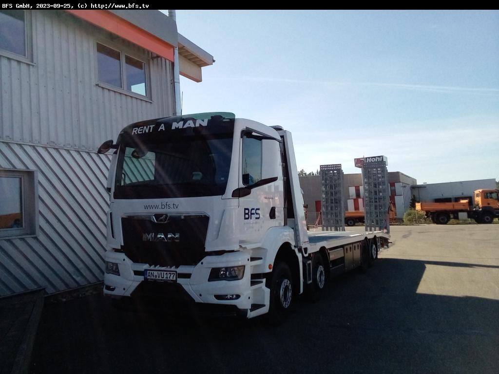 MAN TGS (TG3) 35.430 8x2-6 BL CH Plattform Aufbau mi - Carro attrezzi: foto 1 MAN TGS (TG3) 35.430 8x2-6 BL CH Plattform Aufbau mi - Carro attrezzi: foto 1
