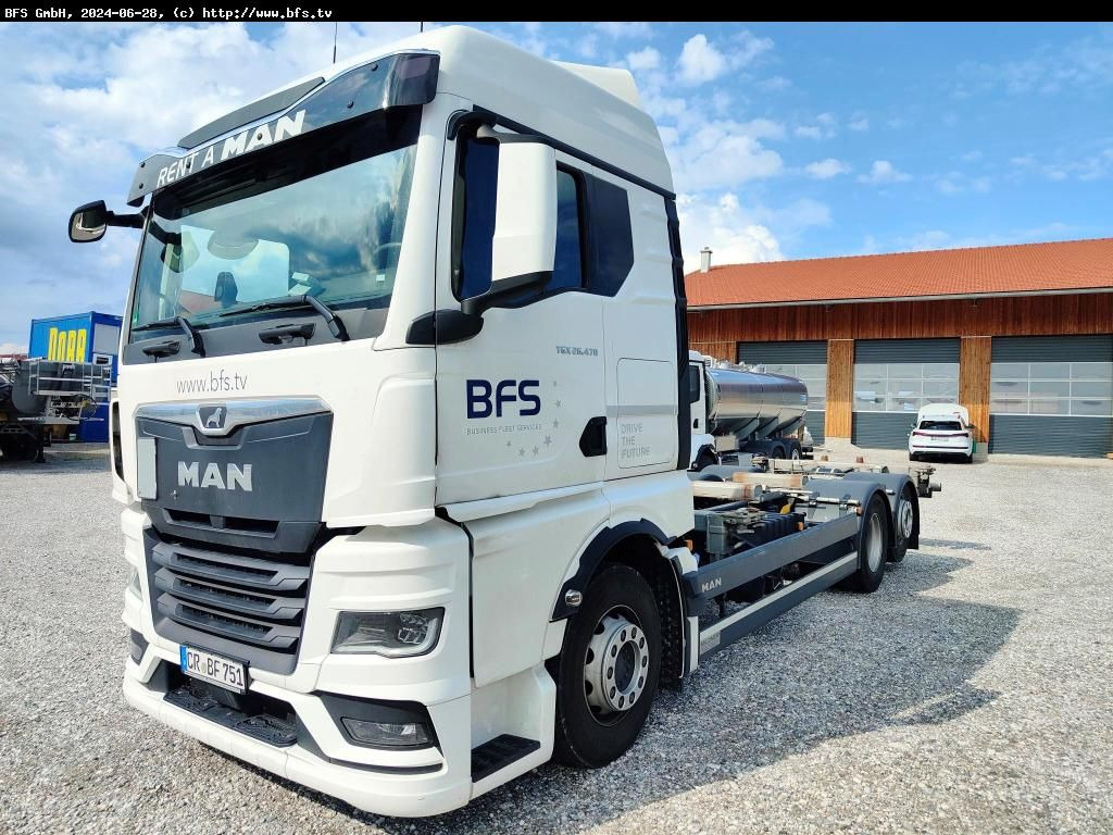 MAN TGX (TG3) 26.470 6x2-4 LL BDF Mildner - Autocarro portacontainer/ Caisse interchangeable: foto 1 MAN TGX (TG3) 26.470 6x2-4 LL BDF Mildner - Autocarro portacontainer/ Caisse interchangeable: foto 1