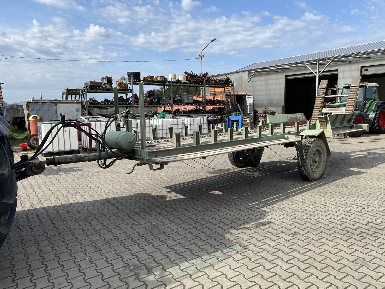 FORTSCHRITT HTS 30.04/1 Przyczepa do skrzyniopalet samowyladowcza - Rimorchio agricolo: foto 1 FORTSCHRITT HTS 30.04/1 Przyczepa do skrzyniopalet samowyladowcza - Rimorchio agricolo: foto 1