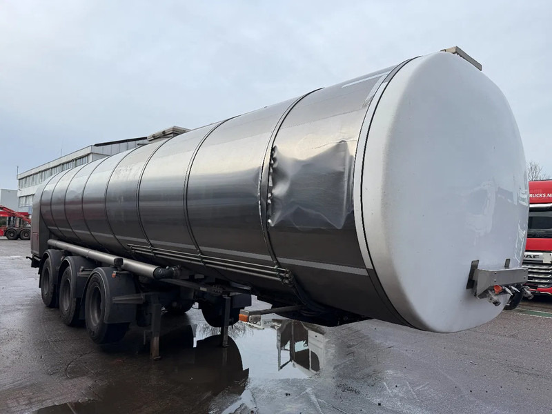 Burg O-3-45T, 2 AXEL STEERING,34000 LITER - Semirimorchio cisterna: foto 3 Burg O-3-45T, 2 AXEL STEERING,34000 LITER - Semirimorchio cisterna: foto 3