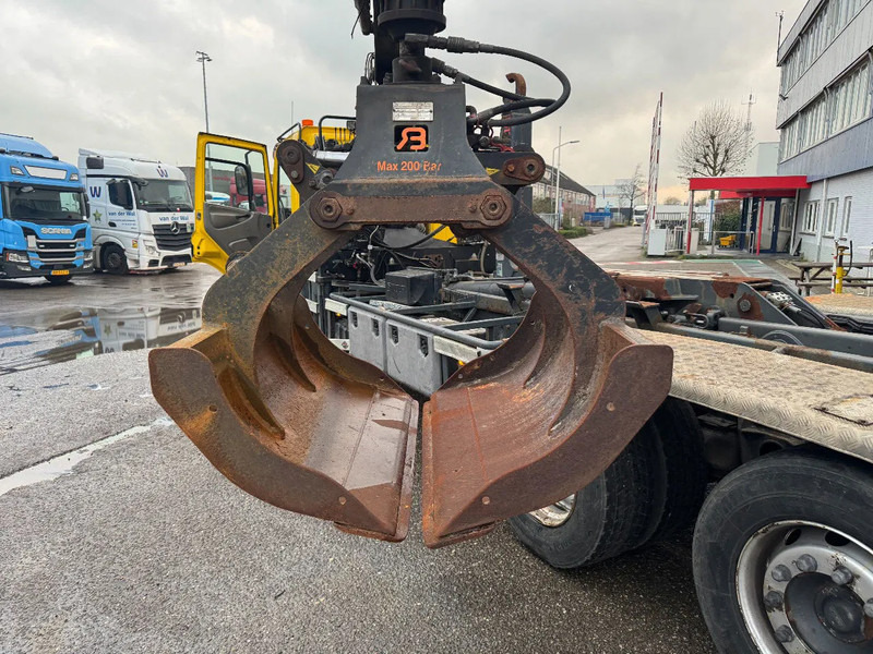 DAF CF 75.310 6X2 EURO 5 HMF 1244 Z2 + REMOTE + HIAB 17T HOOK - Camion con gru: foto 5 DAF CF 75.310 6X2 EURO 5 HMF 1244 Z2 + REMOTE + HIAB 17T HOOK - Camion con gru: foto 5