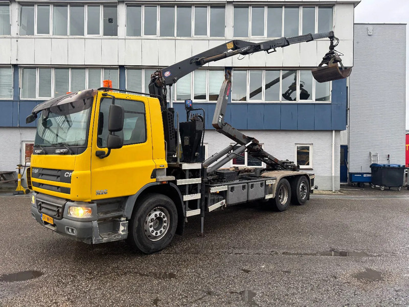 DAF CF 75.310 6X2 EURO 5 HMF 1244 Z2 + REMOTE + HIAB 17T HOOK - Camion con gru: foto 2 DAF CF 75.310 6X2 EURO 5 HMF 1244 Z2 + REMOTE + HIAB 17T HOOK - Camion con gru: foto 2