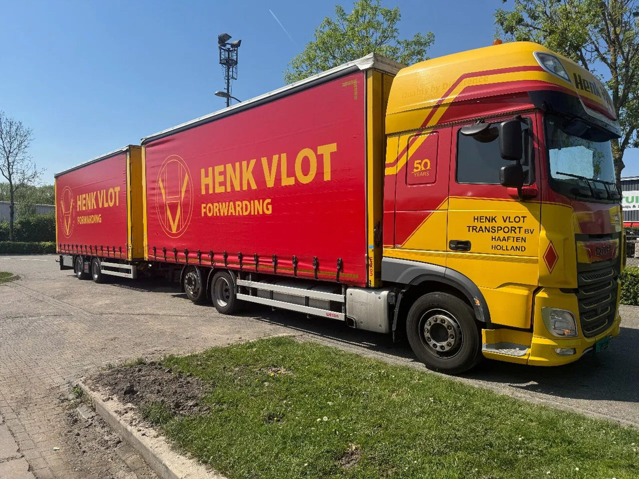 DAF XF 480 6X2 JUMBO + WECON HANGER SLIDING ROOF + T - Camion centinato: foto 1 DAF XF 480 6X2 JUMBO + WECON HANGER SLIDING ROOF + T - Camion centinato: foto 1