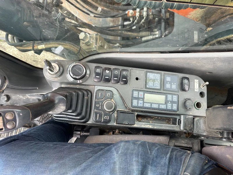 Escavatore cingolato Doosan DX235LC 5 - ONLY 4226 HOURS -: foto 14 Escavatore cingolato Doosan DX235LC 5 - ONLY 4226 HOURS -: foto 14