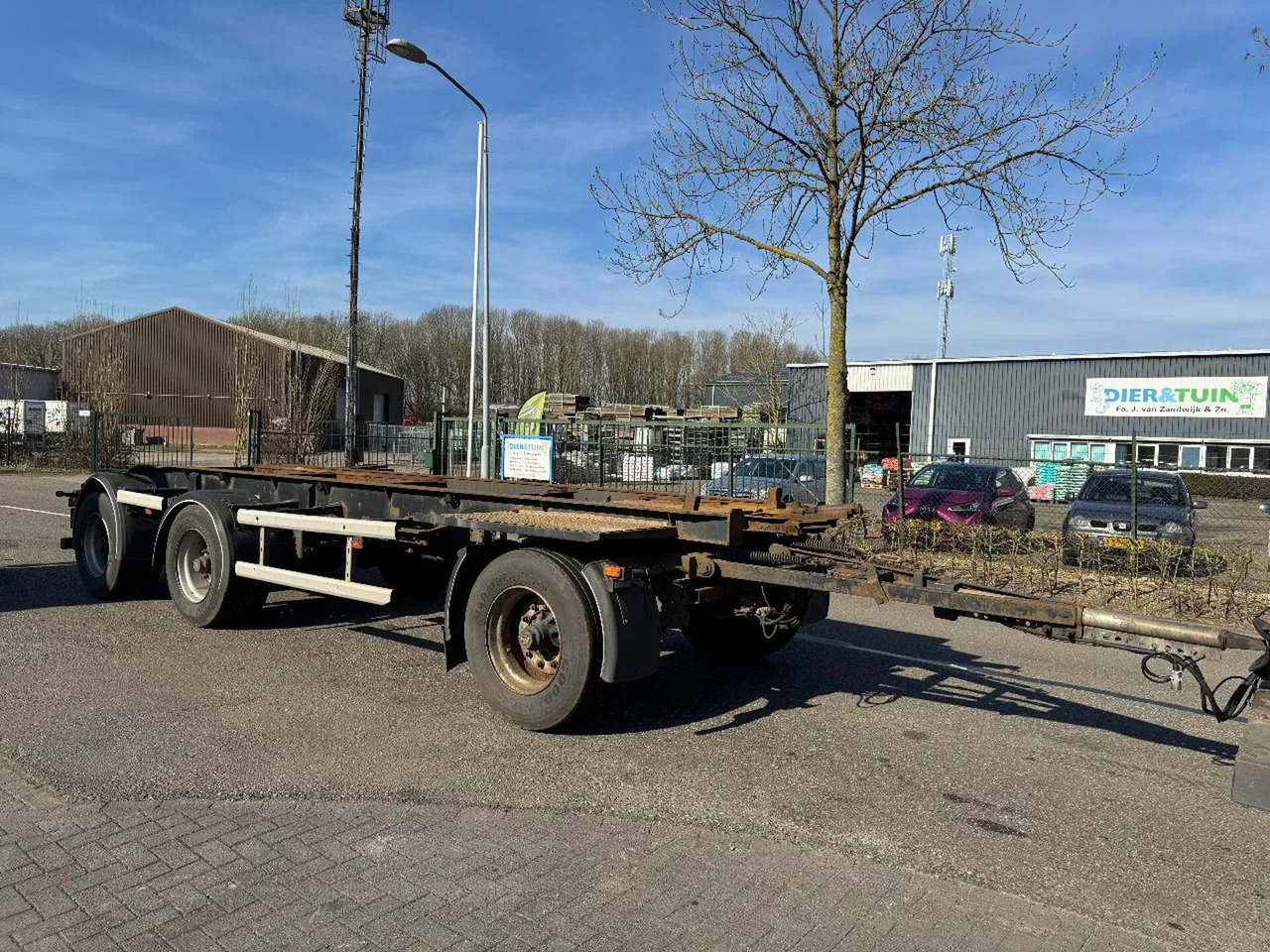Floor FLA-10-20 - 3 AXLE BPW - Rimorchio scarrabile/ Multibenna: foto 1 Floor FLA-10-20 - 3 AXLE BPW - Rimorchio scarrabile/ Multibenna: foto 1