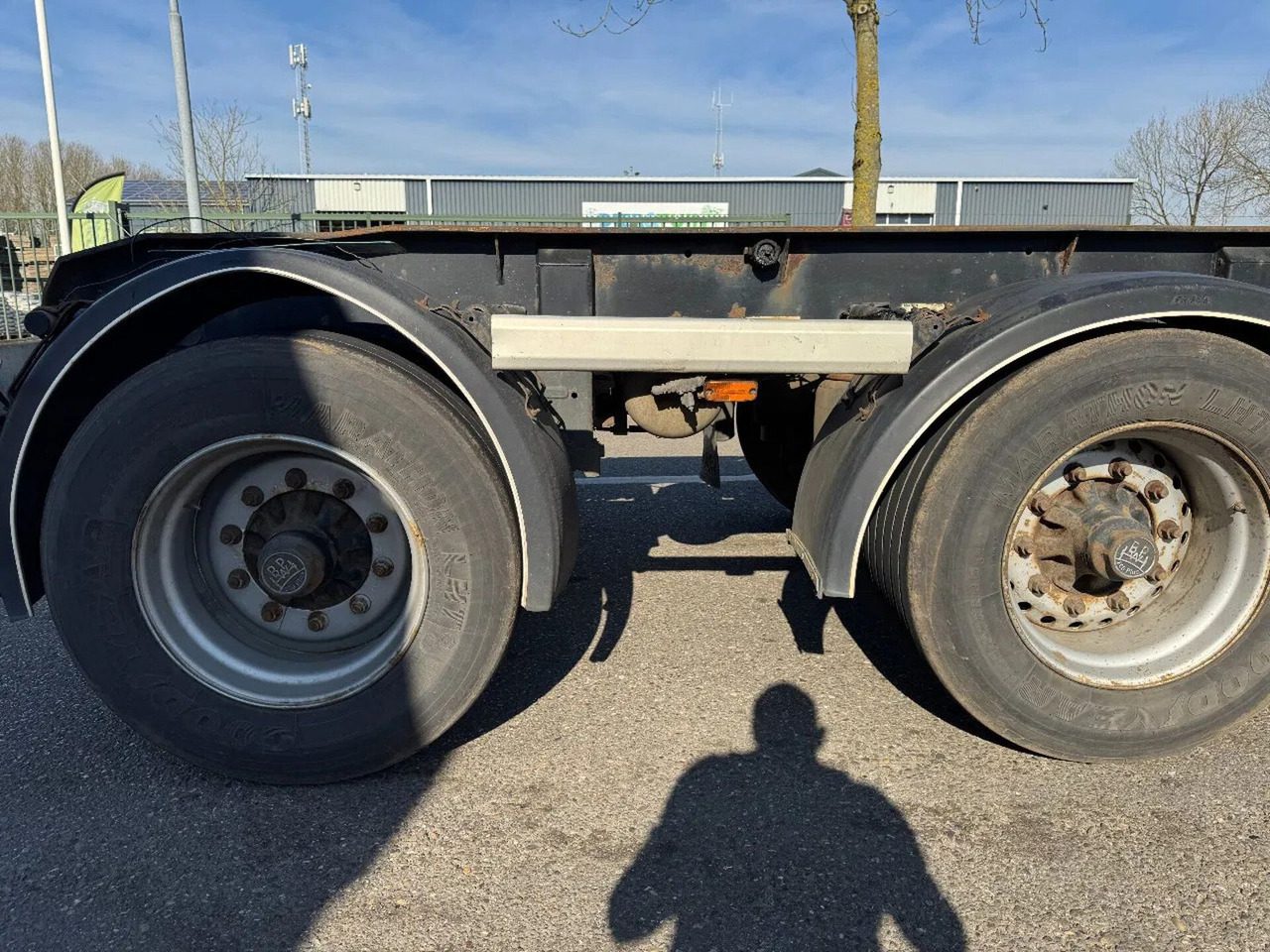 Floor FLA-10-20 - 3 AXLE BPW - Rimorchio scarrabile/ Multibenna: foto 5 Floor FLA-10-20 - 3 AXLE BPW - Rimorchio scarrabile/ Multibenna: foto 5