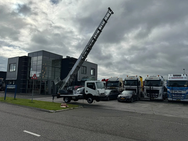 Nissan Cabstar 35.13 EURO 6 + LIFT 25 METER + REMOTE CONTROL - Furgone: foto 2 Nissan Cabstar 35.13 EURO 6 + LIFT 25 METER + REMOTE CONTROL - Furgone: foto 2