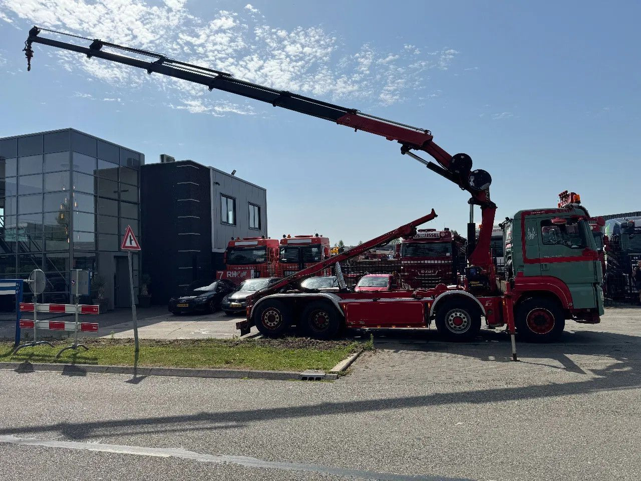 MAN TGS 35.480 8X4 HMF 2420 K5 + HMF ABLE + REMOTE C - Autocarro scarrabile, Camion con gru: foto 3 MAN TGS 35.480 8X4 HMF 2420 K5 + HMF ABLE + REMOTE C - Autocarro scarrabile, Camion con gru: foto 3