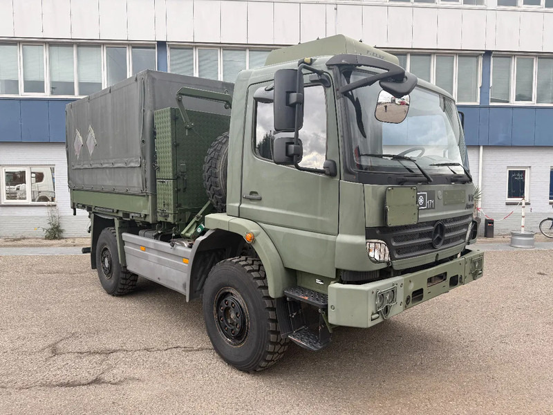 Mercedes-Benz ATEGO 1018 A 4X4 ONLY 63965 KM - Camion centinato: foto 3 Mercedes-Benz ATEGO 1018 A 4X4 ONLY 63965 KM - Camion centinato: foto 3