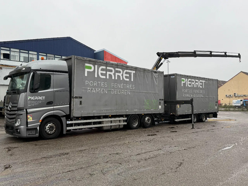 Mercedes-Benz Actros 2645 PALFINGER PK 19 + REMOTE CONTROL + ROYEN HANGER COMPLETE 2017! - Camion con gru: foto 1 Mercedes-Benz Actros 2645 PALFINGER PK 19 + REMOTE CONTROL + ROYEN HANGER COMPLETE 2017! - Camion con gru: foto 1