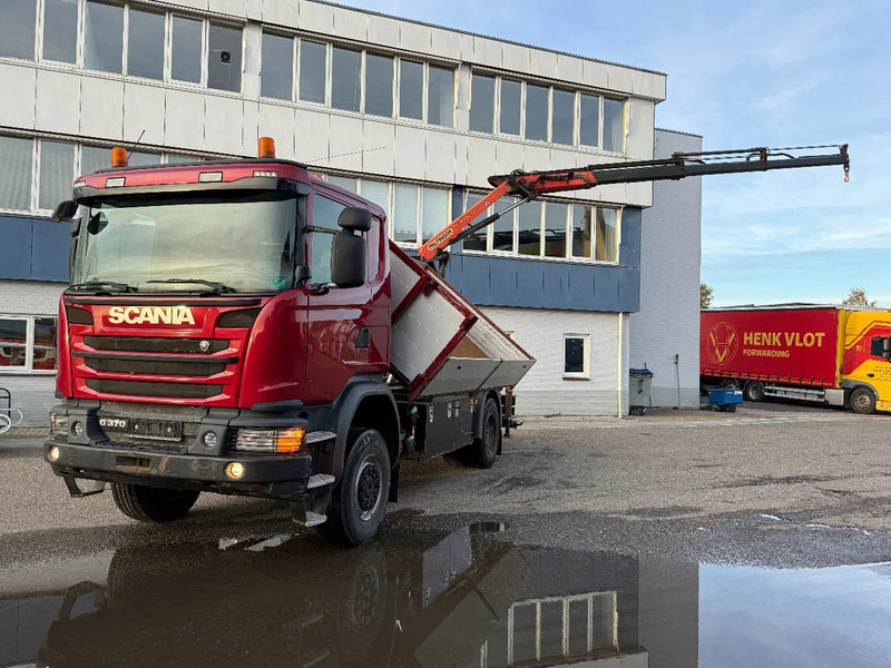 Scania G370 4X4 EURO 6 + 3-SIDE TIPPER + PALFINGER PK9002 + REMOTE - Camion con gru: foto 1 Scania G370 4X4 EURO 6 + 3-SIDE TIPPER + PALFINGER PK9002 + REMOTE - Camion con gru: foto 1