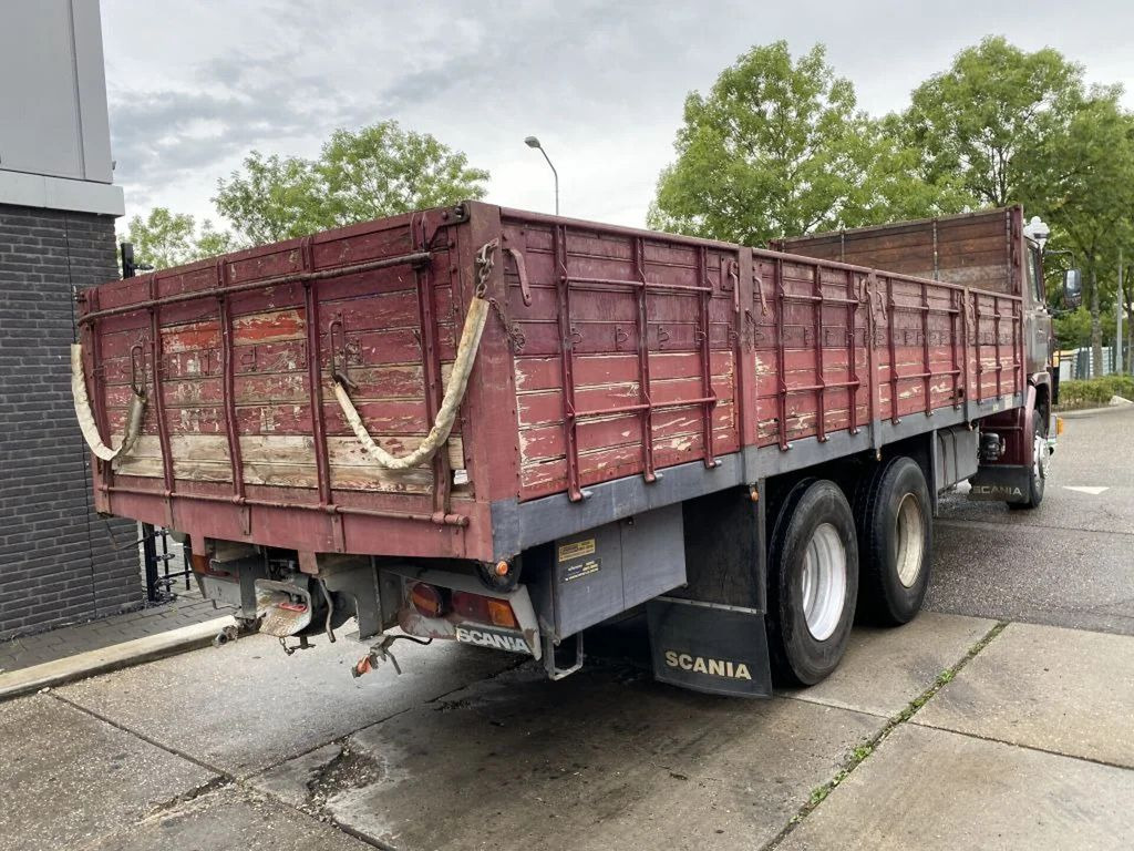 Scania LB141 V8 141 V8 - 6X2 - BOX 7,35 METER - Autocarro con pianale/ Cassone fisso: foto 4 Scania LB141 V8 141 V8 - 6X2 - BOX 7,35 METER - Autocarro con pianale/ Cassone fisso: foto 4