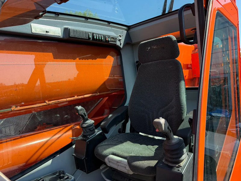 Leasing di Scania P380 8X4 + FAUN HK40 + FLYJIB + BALLASTBL. 6,9 TON - 4.305 HOURS Scania P380 8X4 + FAUN HK40 + FLYJIB + BALLASTBL. 6,9 TON - 4.305 HOURS: foto 13