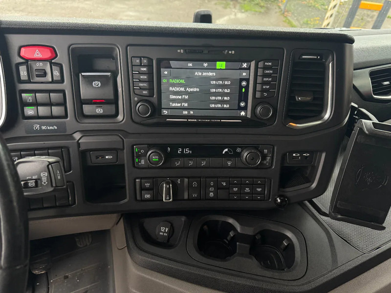 Leasing di Scania P450 6X2 EURO 6 NGS 2500 KG ZEPRO LOAD LIFT Scania P450 6X2 EURO 6 NGS 2500 KG ZEPRO LOAD LIFT: foto 18 Leasing di Scania P450 6X2 EURO 6 NGS 2500 KG ZEPRO LOAD LIFT Scania P450 6X2 EURO 6 NGS 2500 KG ZEPRO LOAD LIFT: foto 18