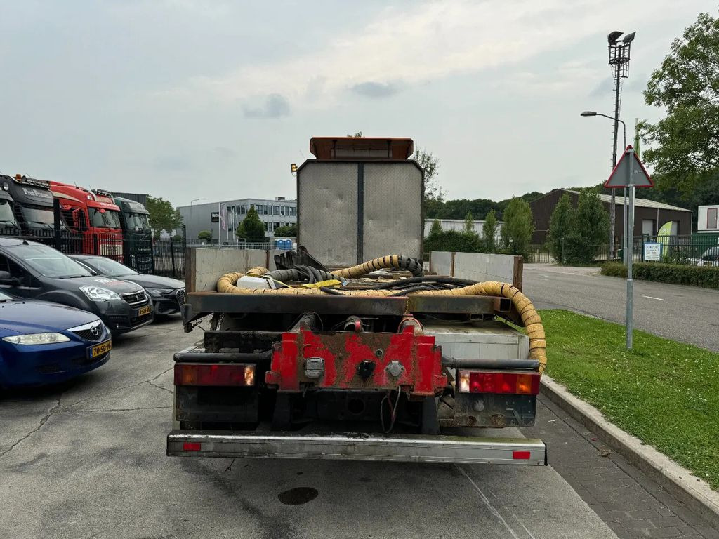 Scania R143-500 V8 6X4 + MANUAL GEARBOX - Autocarro con pianale/ Cassone fisso: foto 5 Scania R143-500 V8 6X4 + MANUAL GEARBOX - Autocarro con pianale/ Cassone fisso: foto 5
