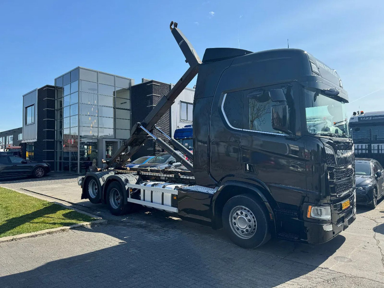 Scania R580 V8 6X2 VDL HOOK 20T RETARDER EURO 6 2 UNITS - Autocarro scarrabile: foto 5 Scania R580 V8 6X2 VDL HOOK 20T RETARDER EURO 6 2 UNITS - Autocarro scarrabile: foto 5