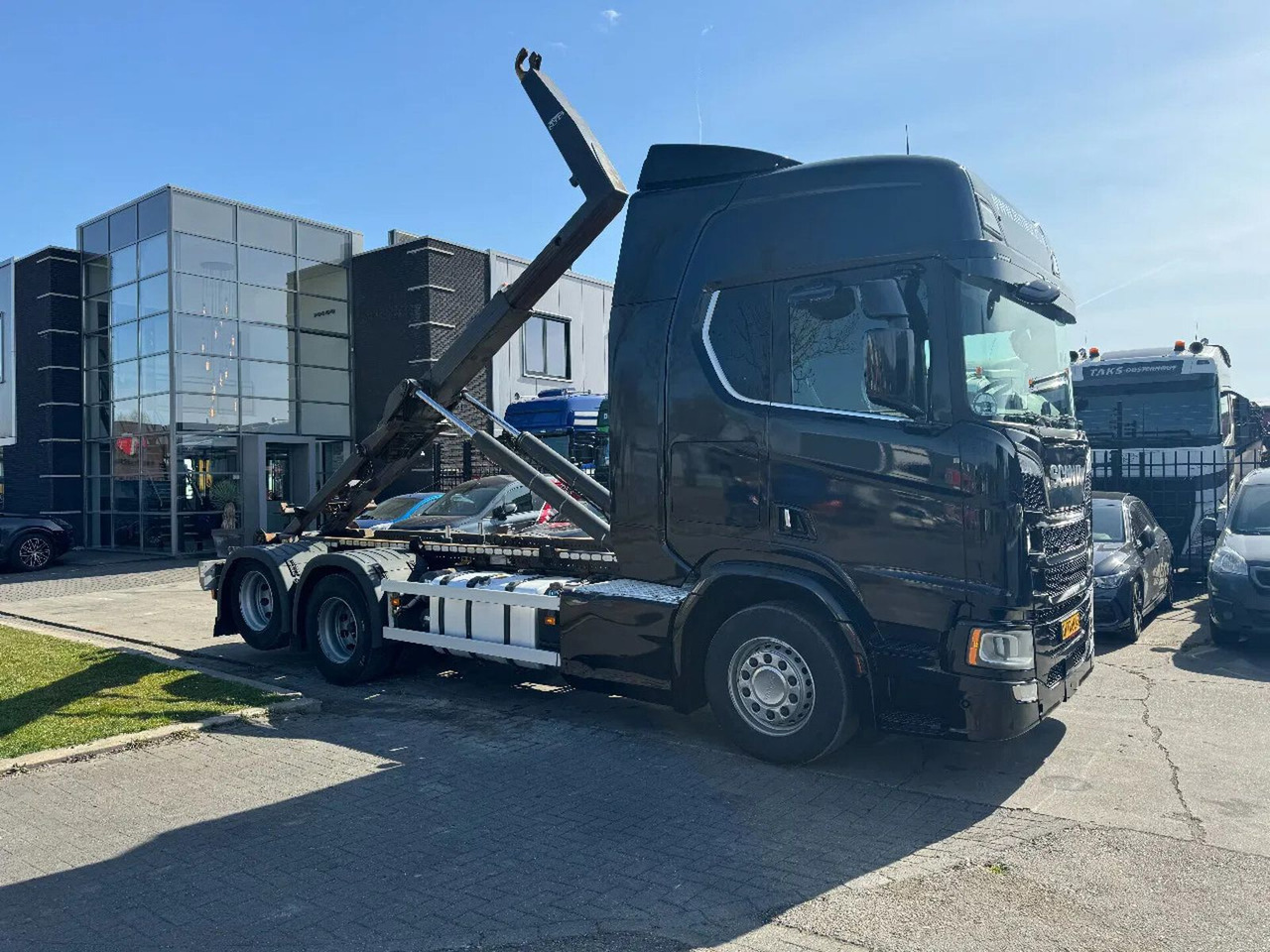 Scania R580 V8 6X2 VDL HOOK 20T RETARDER EURO 6 2 UNITS - Autocarro scarrabile: foto 4 Scania R580 V8 6X2 VDL HOOK 20T RETARDER EURO 6 2 UNITS - Autocarro scarrabile: foto 4