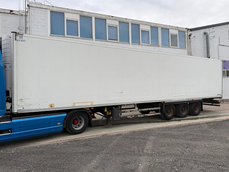 Schmitz Cargobull Schmitz Cargobull PRICES FROM €6950 TO €8950,- 40 X CARRIER 1850 MT D/E SAF AXELS - Semirimorchio frigorifero: foto 2 Schmitz Cargobull Schmitz Cargobull PRICES FROM €6950 TO €8950,- 40 X CARRIER 1850 MT D/E SAF AXELS - Semirimorchio frigorifero: foto 2
