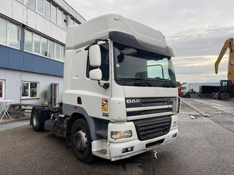 DAF CF 85.460 4X2 EURO 5 SLEEPER CAB - Trattore stradale: foto 3 DAF CF 85.460 4X2 EURO 5 SLEEPER CAB - Trattore stradale: foto 3