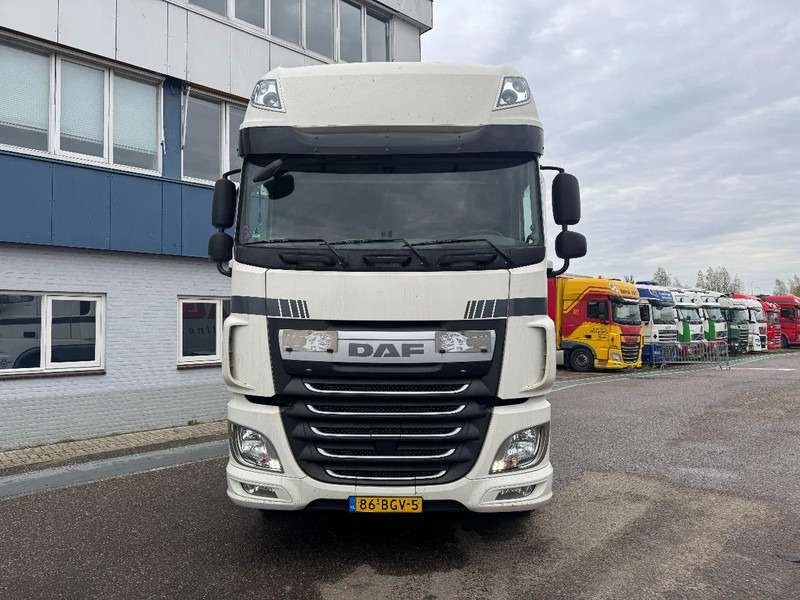 DAF XF 460 4X2 EURO 6 MX ENGINE BRAKE SKIRTS AIRCO - Trattore stradale: foto 2 DAF XF 460 4X2 EURO 6 MX ENGINE BRAKE SKIRTS AIRCO - Trattore stradale: foto 2