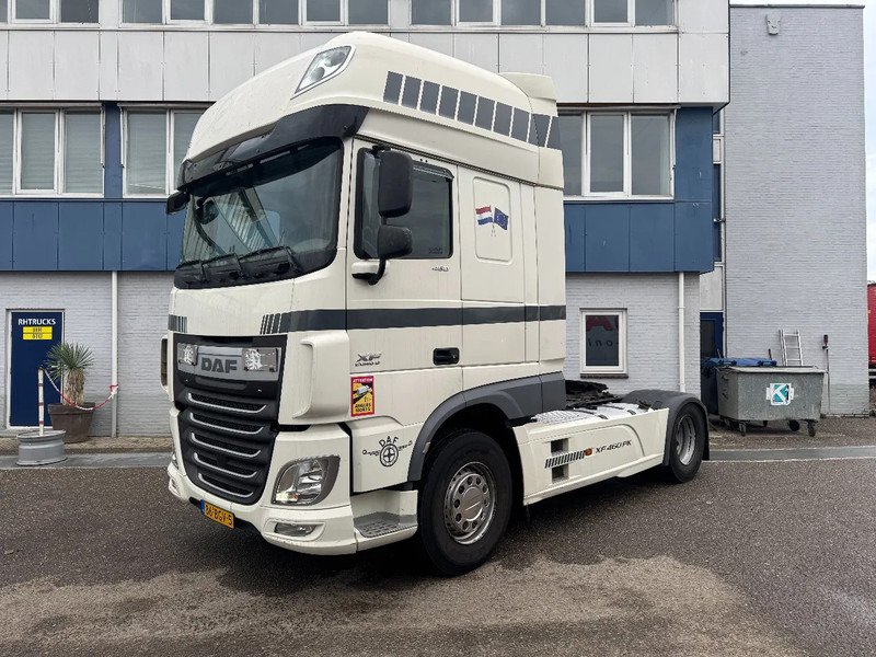 DAF XF 460 4X2 EURO 6 MX ENGINE BRAKE SKIRTS AIRCO - Trattore stradale: foto 1 DAF XF 460 4X2 EURO 6 MX ENGINE BRAKE SKIRTS AIRCO - Trattore stradale: foto 1